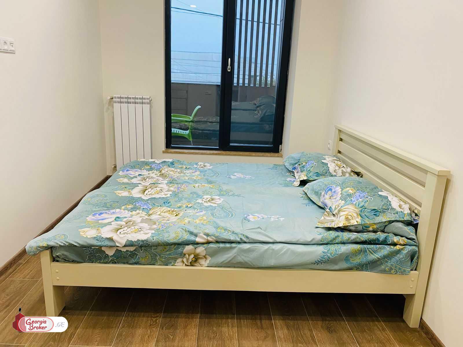 nearly repaired 2-room apartment for sale