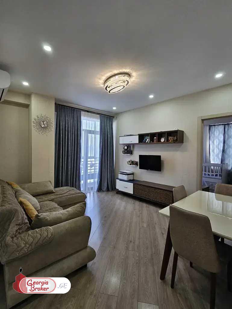 nearly repaired 3-room apartment for sale