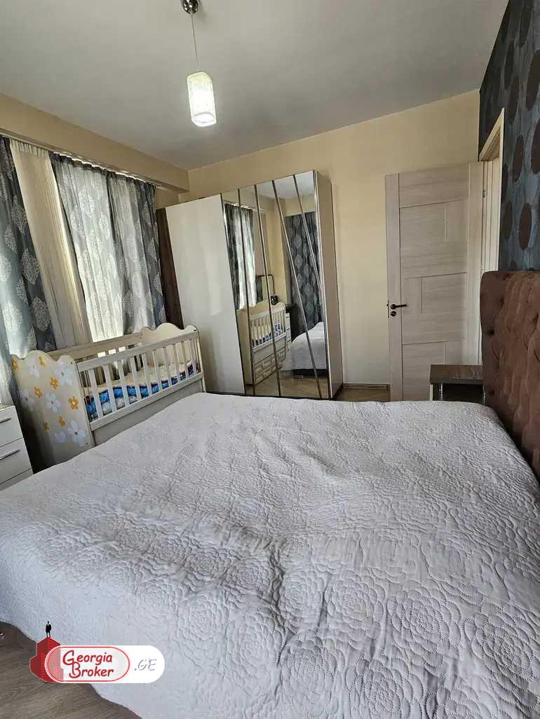 nearly repaired 3-room apartment for sale