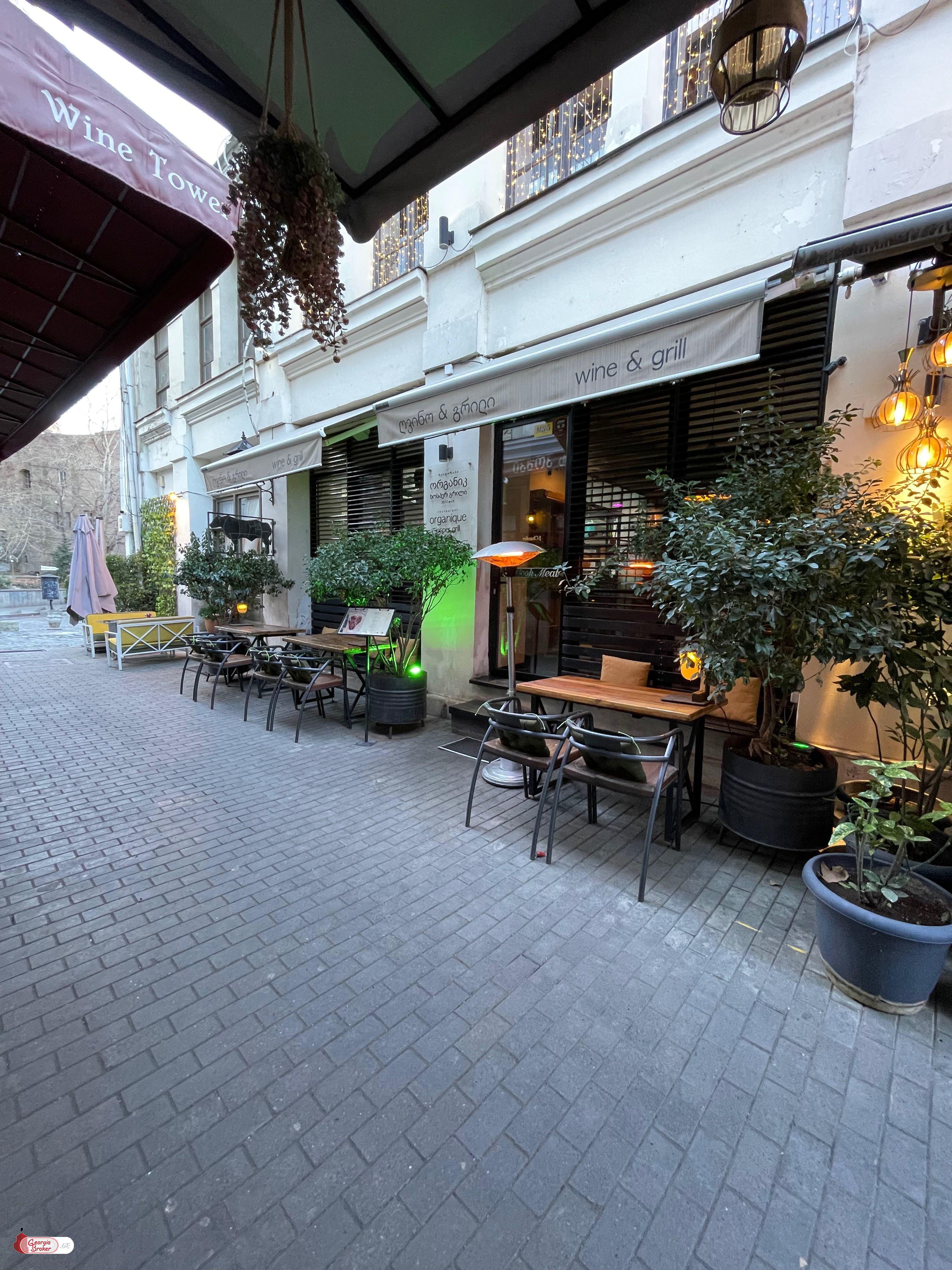 nearly repaired catering facilitty for rent