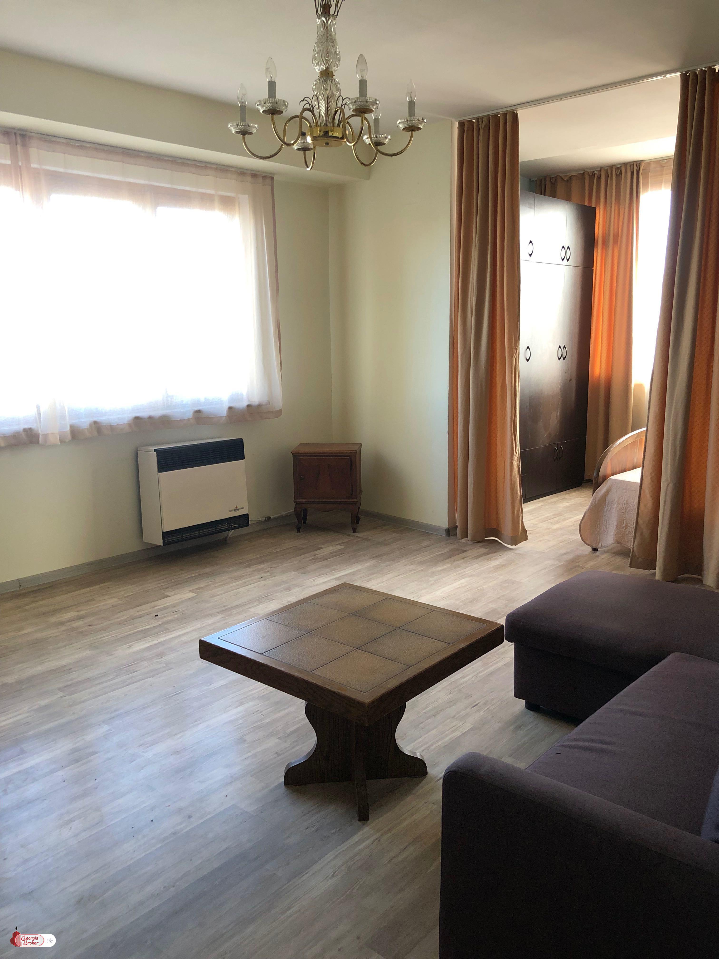 nearly repaired 2-room apartment for rent