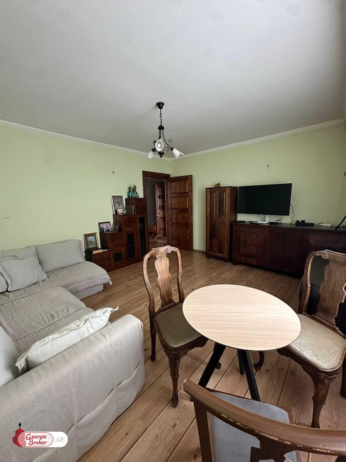 nearly repaired 4-room apartment for sale