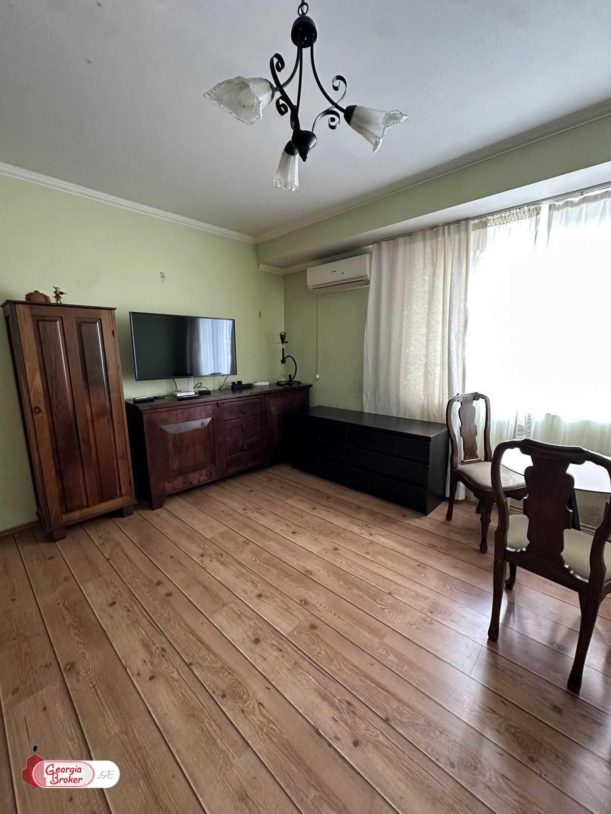 nearly repaired 4-room apartment for sale