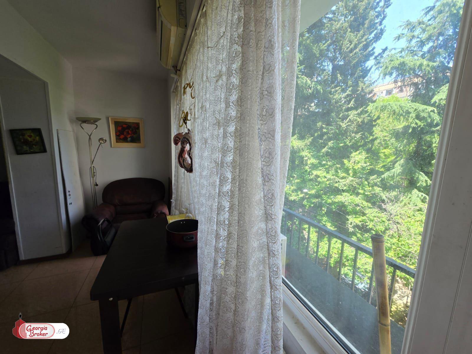 nearly repaired 4-room apartment for sale