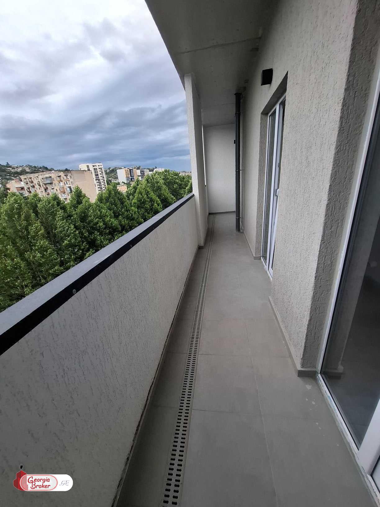 nearly repaired 3-room apartment for sale