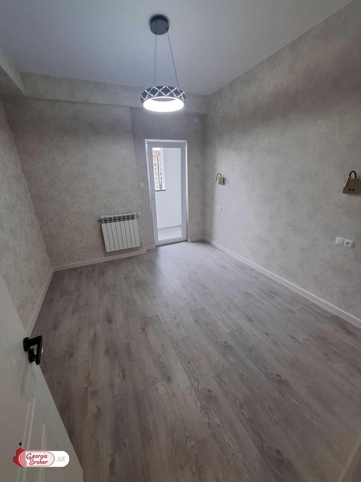 nearly repaired 3-room apartment for sale