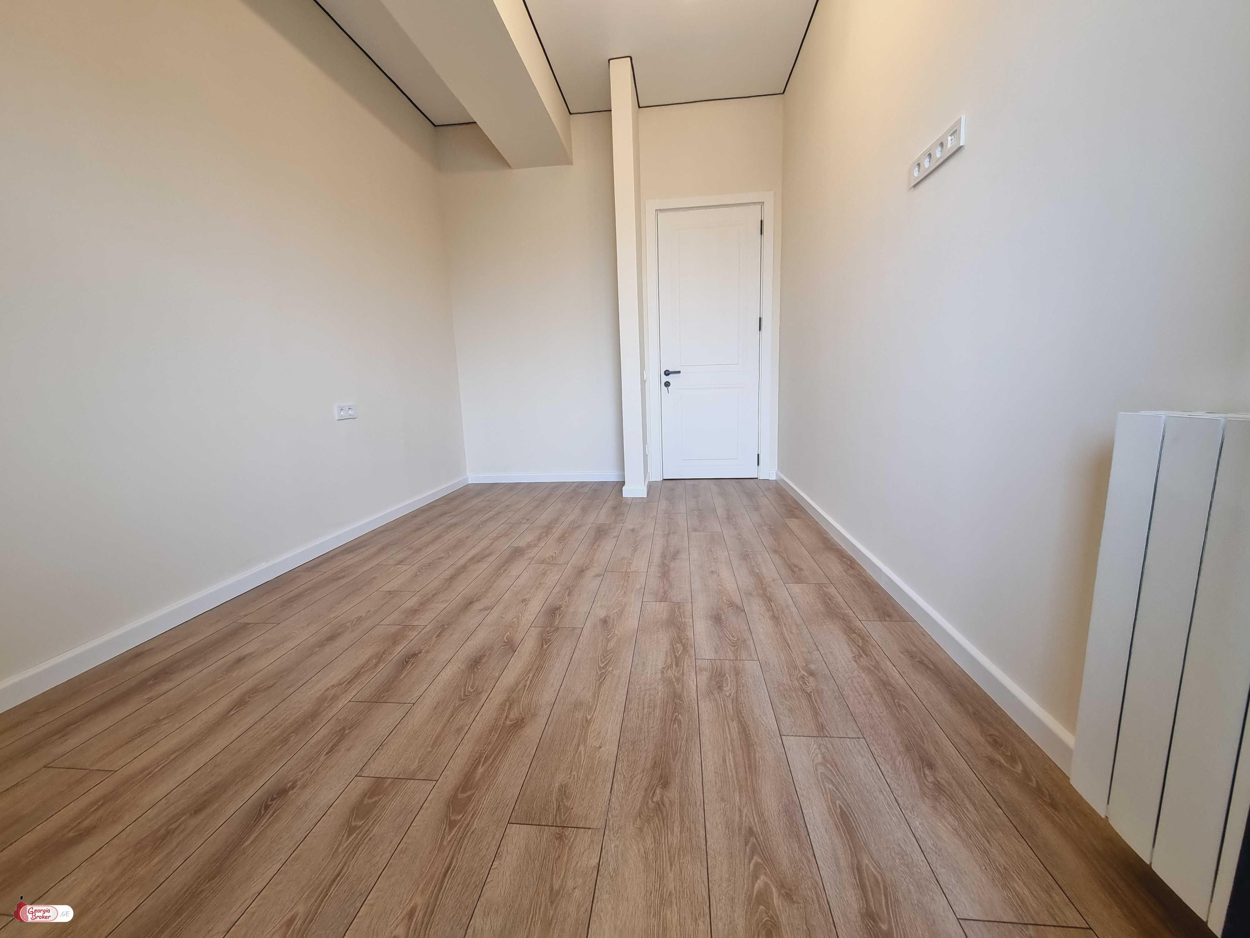 nearly repaired 3-room apartment for sale