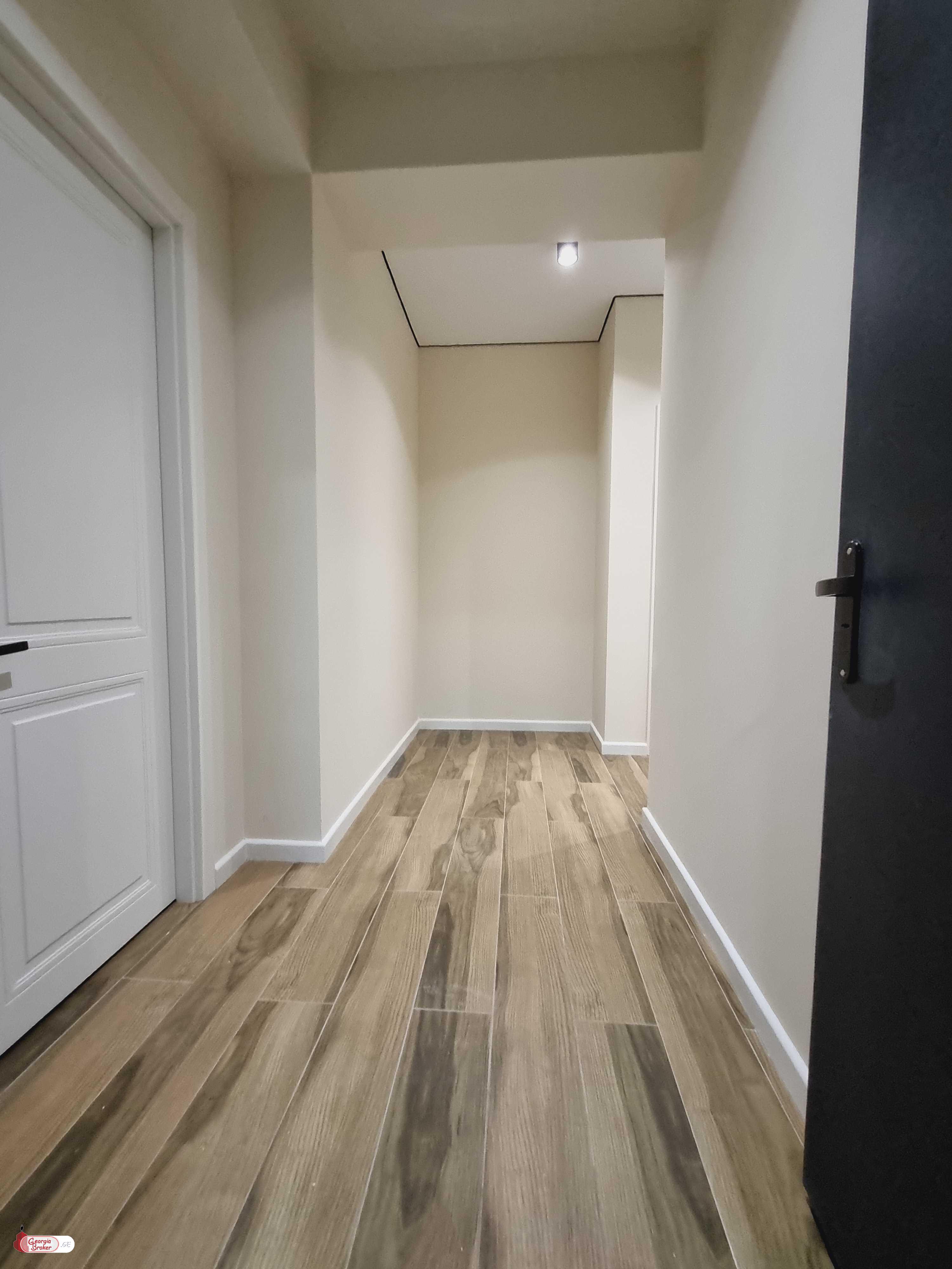 nearly repaired 3-room apartment for sale