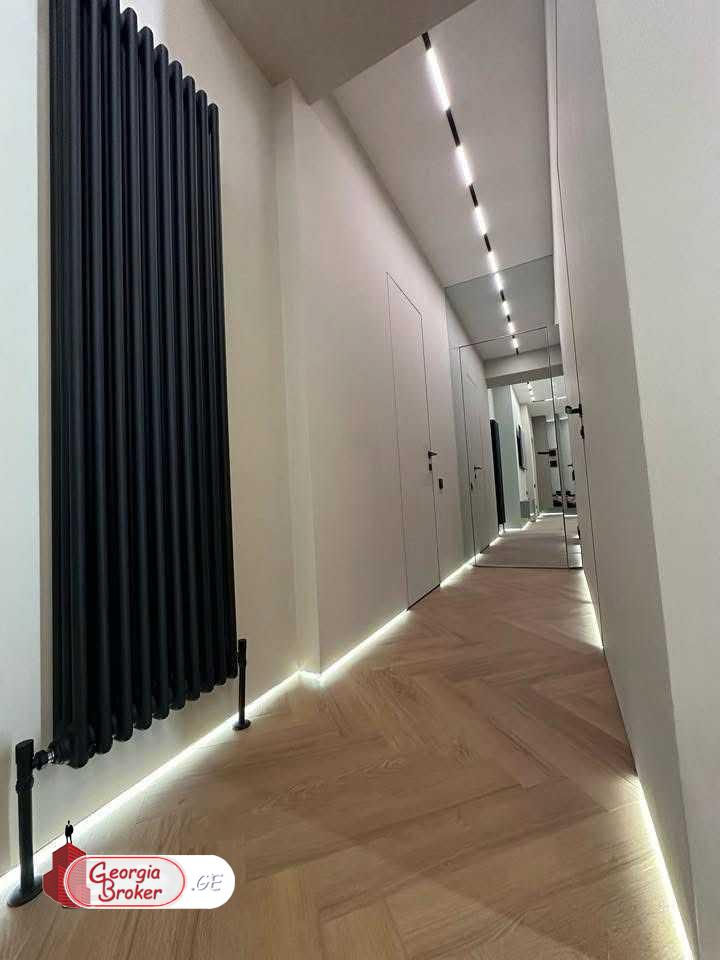 იყიდება ახალი გარემონტებული 3 ოთახიანი ბინა