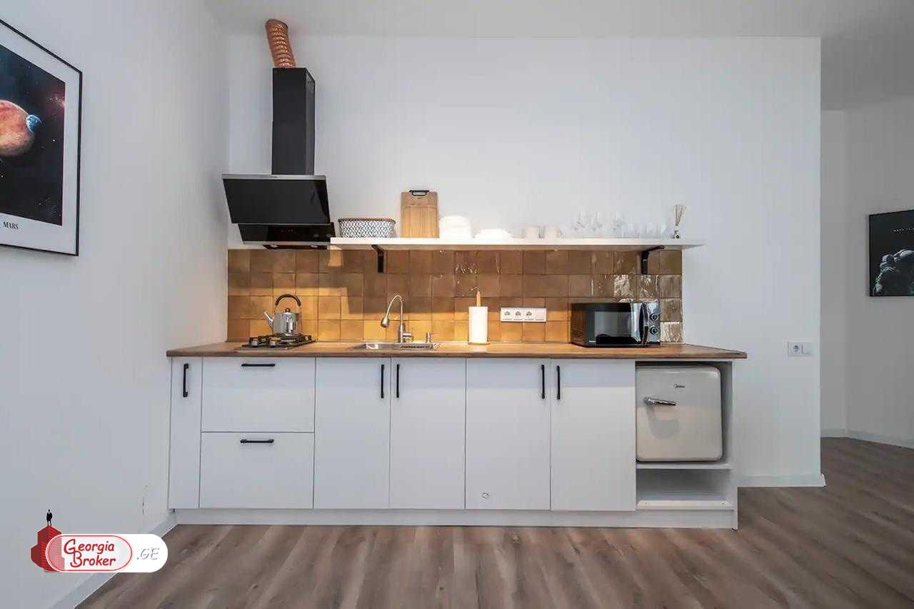 nearly repaired 2-room apartment for sale