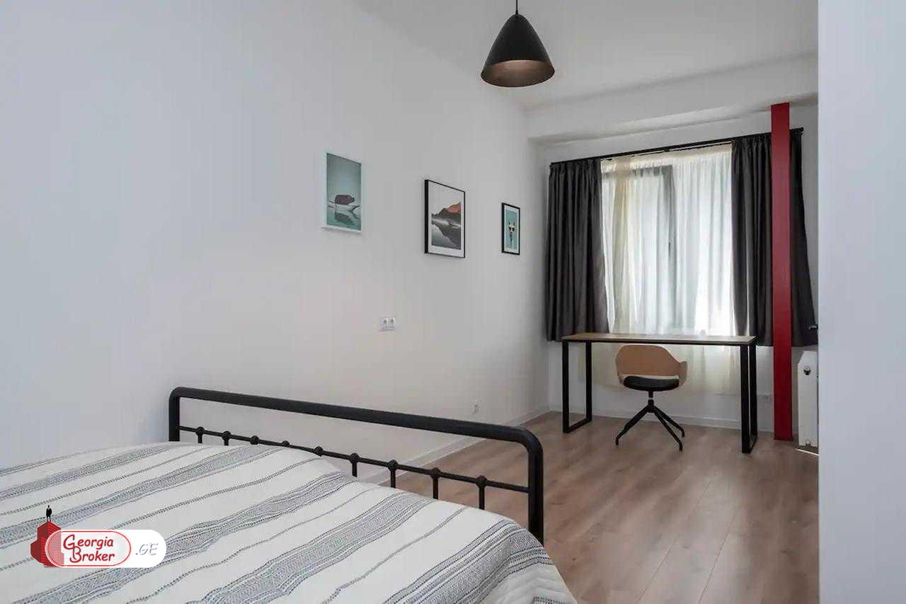 nearly repaired 2-room apartment for sale