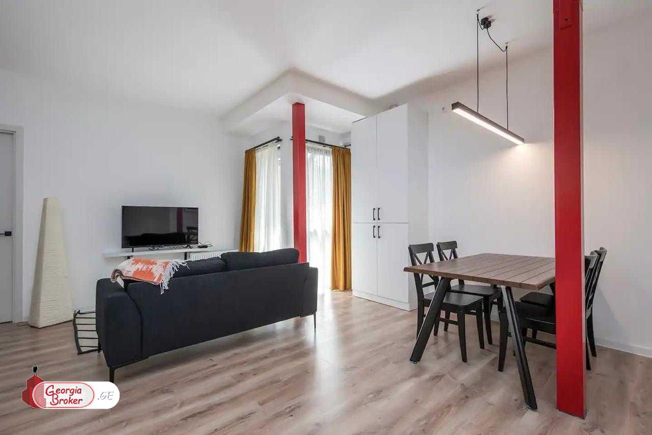 nearly repaired 2-room apartment for sale