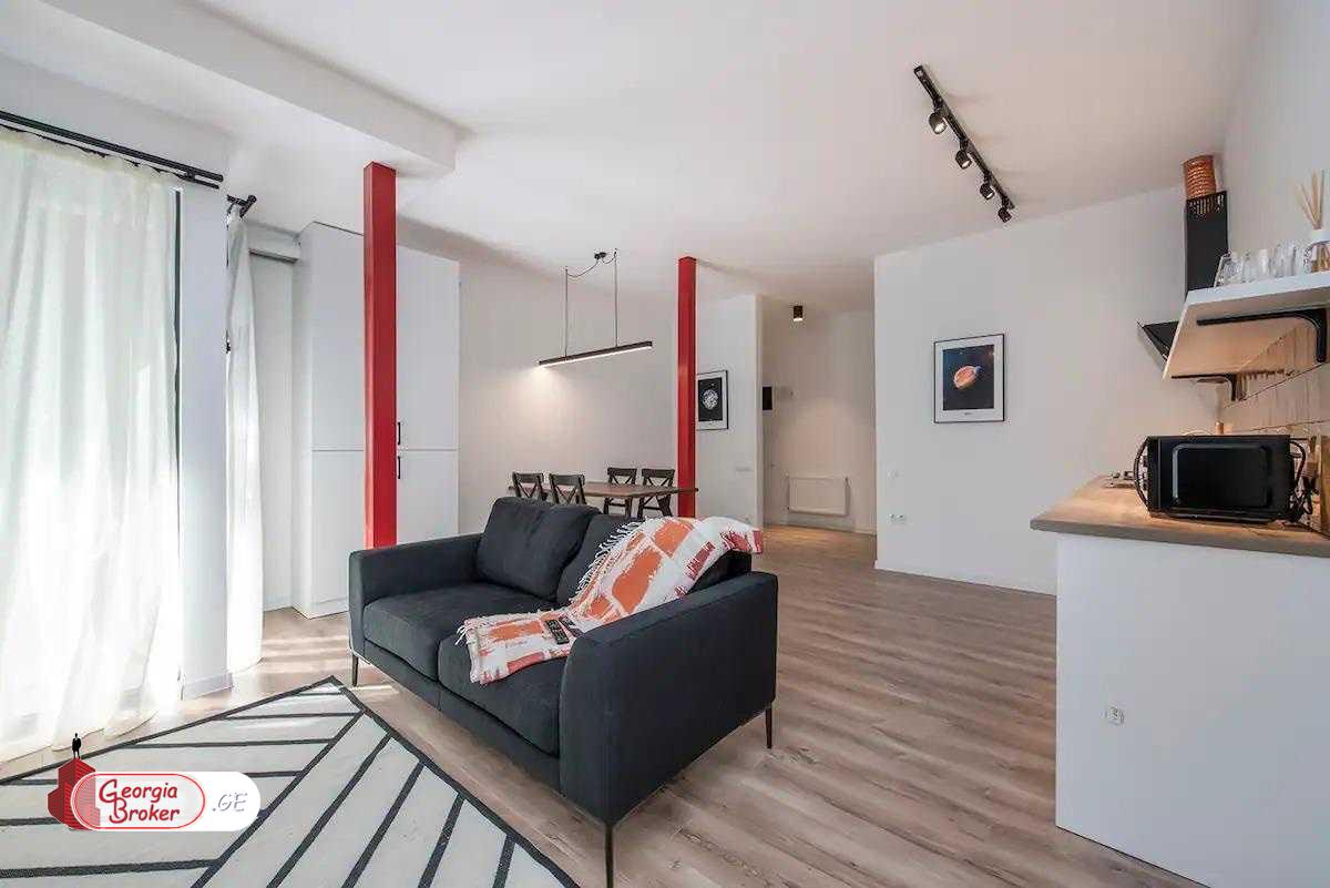 nearly repaired 2-room apartment for sale