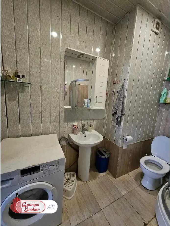 продается квартира с новым ремонтом 2-комнаты