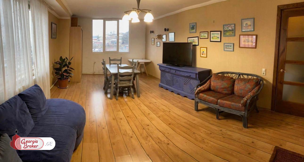 nearly repaired 2-room apartment for sale