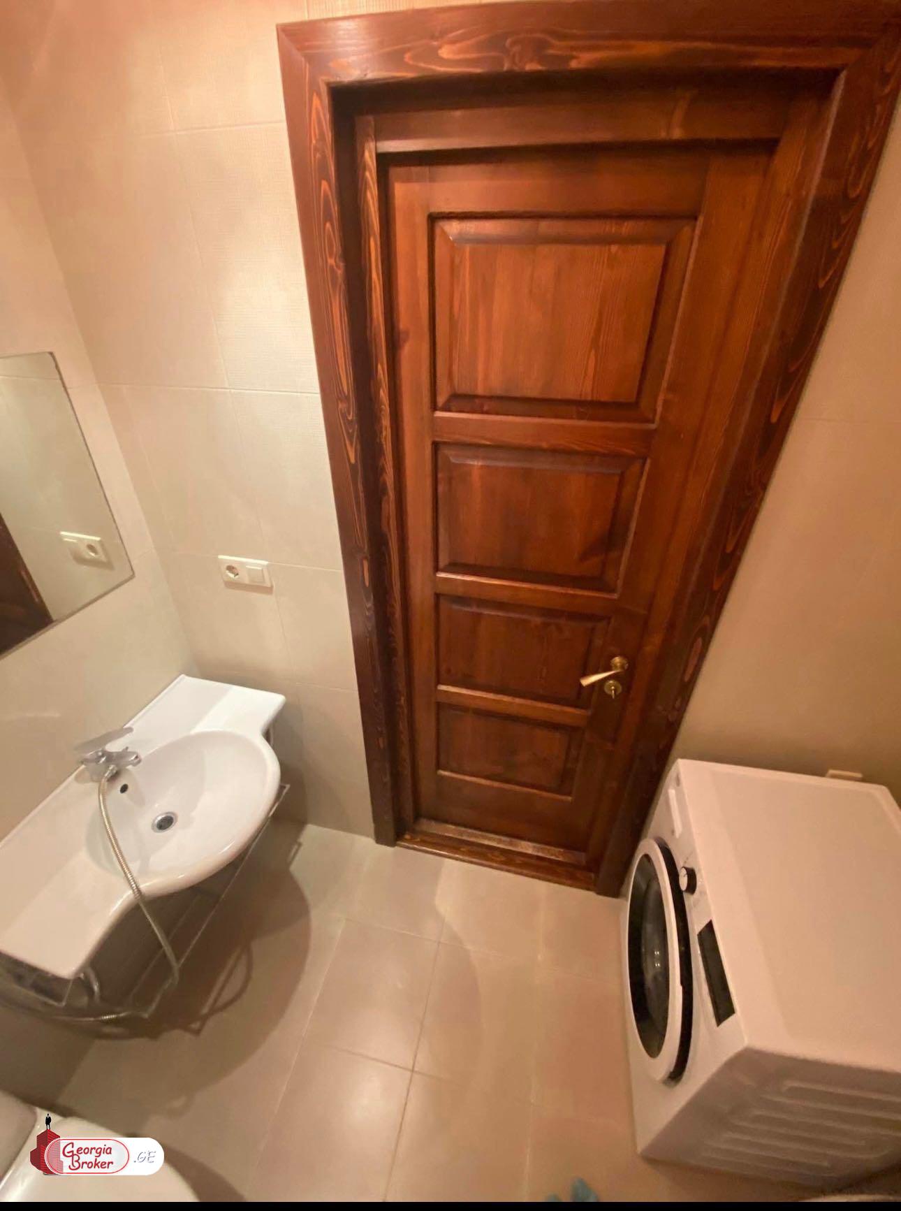 nearly repaired 2-room apartment for sale