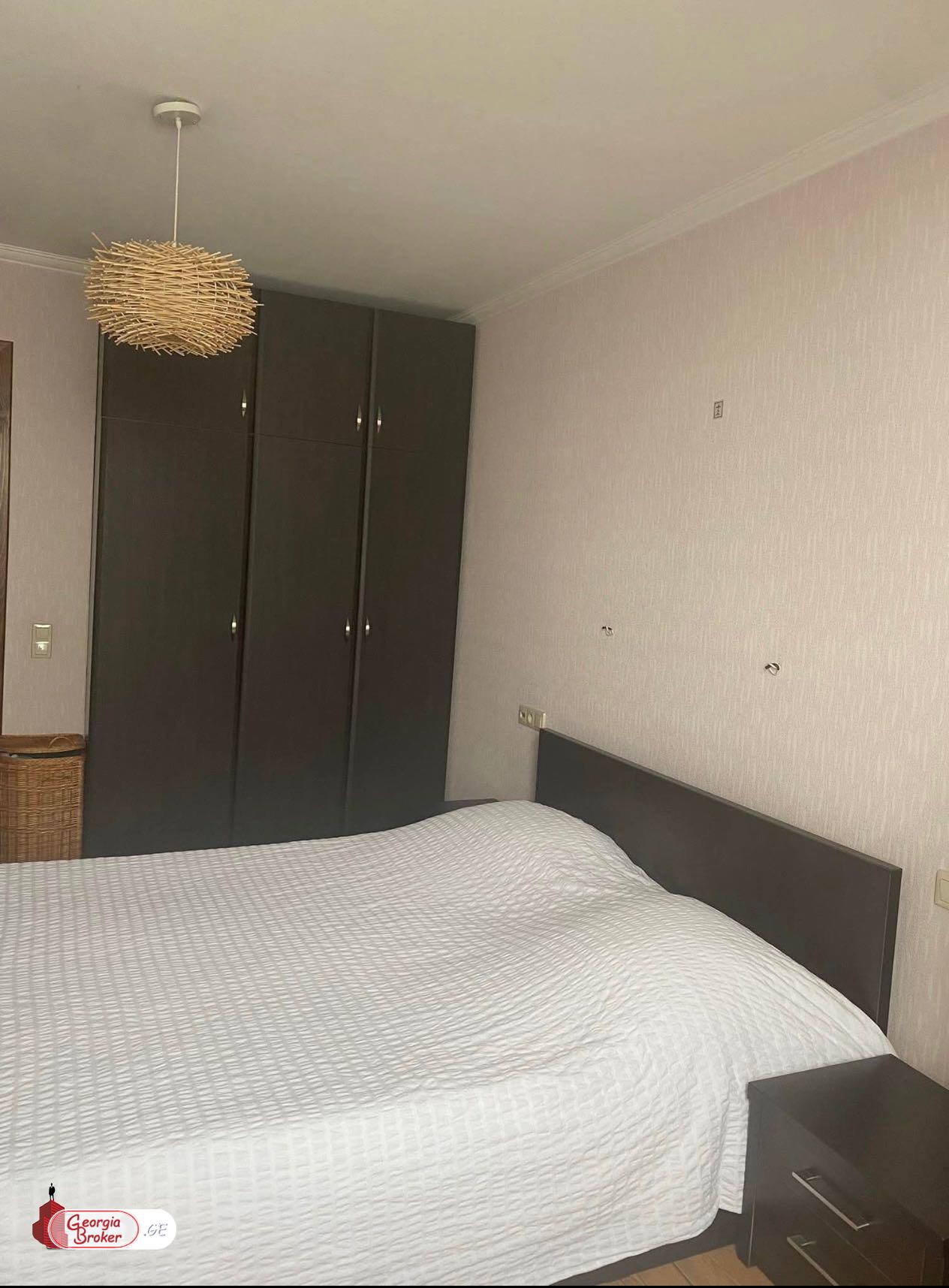 nearly repaired 2-room apartment for sale