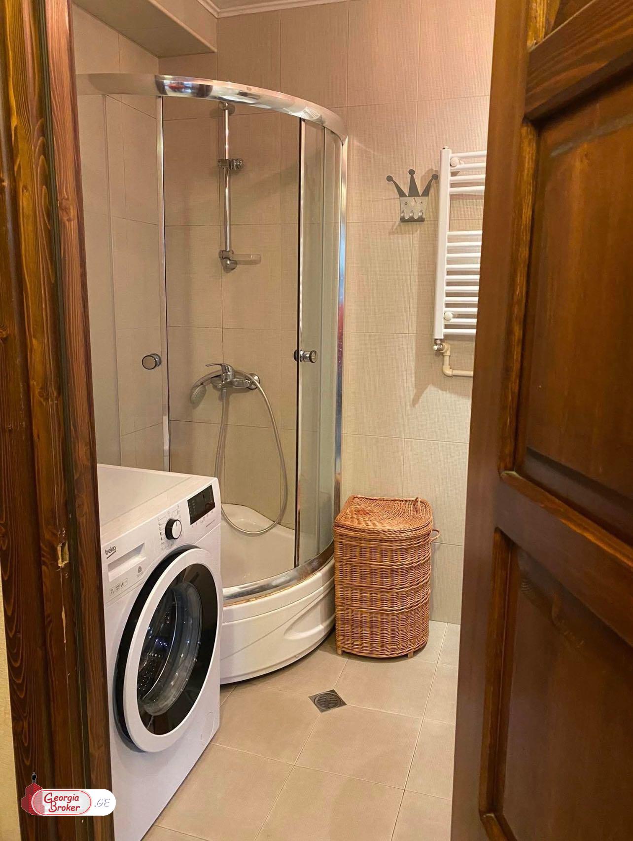 nearly repaired 2-room apartment for sale