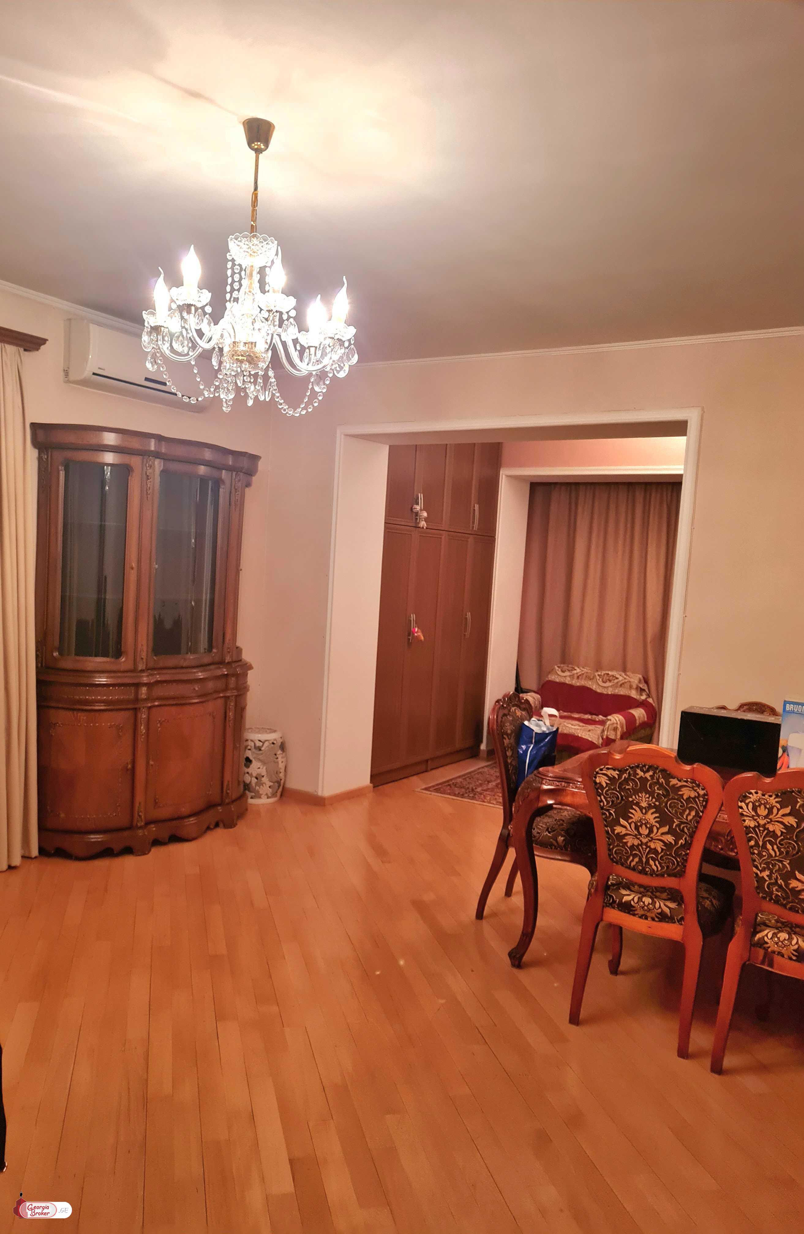 nearly repaired 3-room apartment for sale