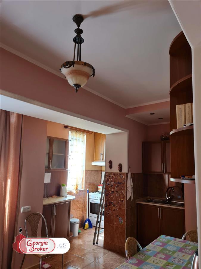 nearly repaired 3-room apartment for sale