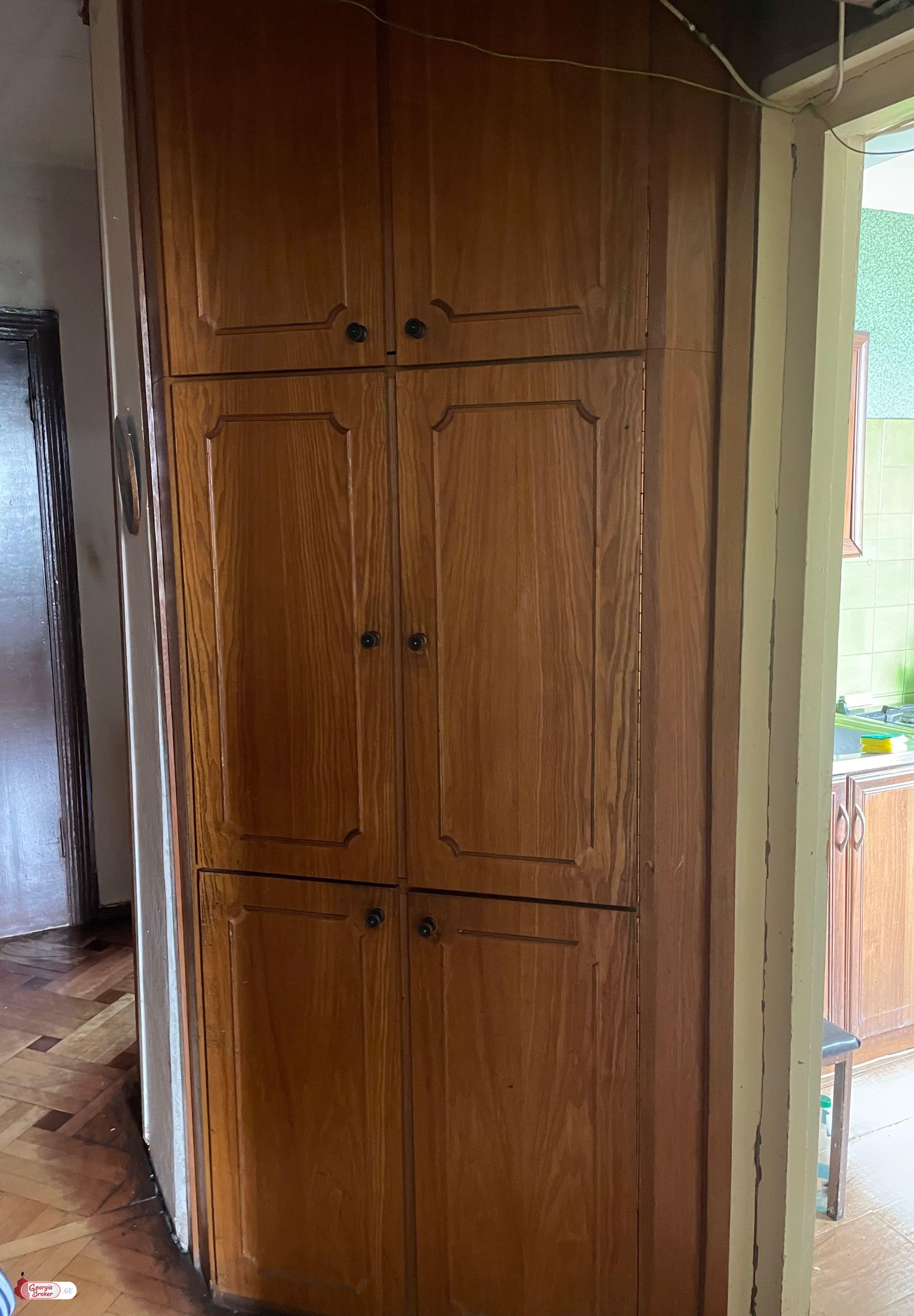 nearly repaired 3-room apartment for sale