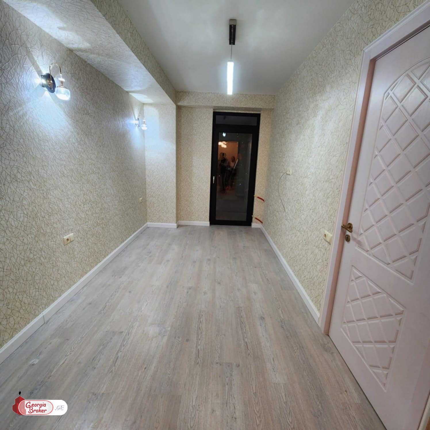 nearly repaired 3-room apartment for sale