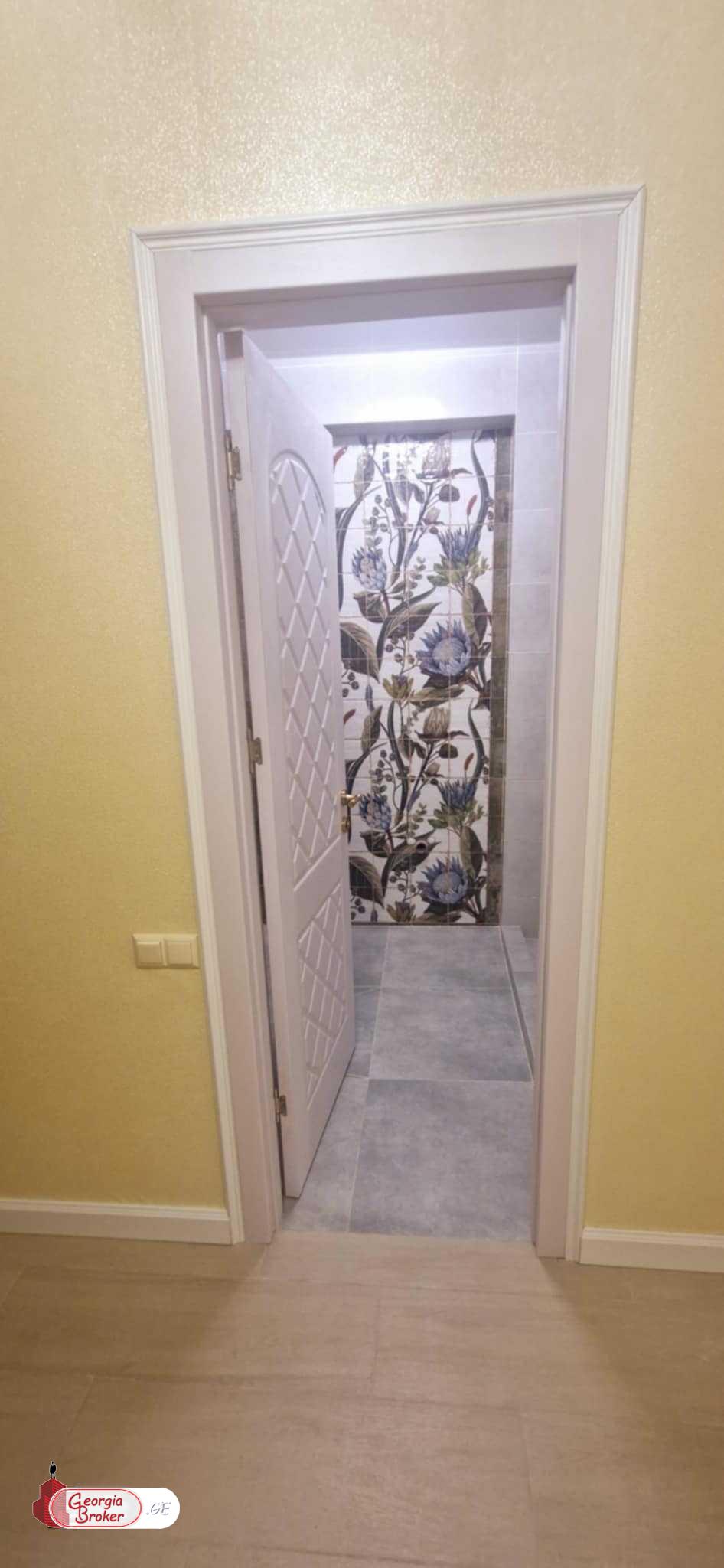 nearly repaired 3-room apartment for sale