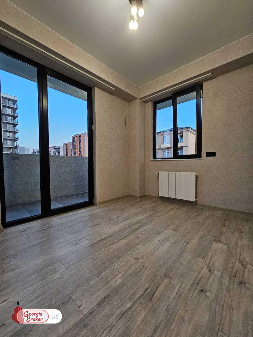 продается квартира с новым ремонтом 3-комнаты