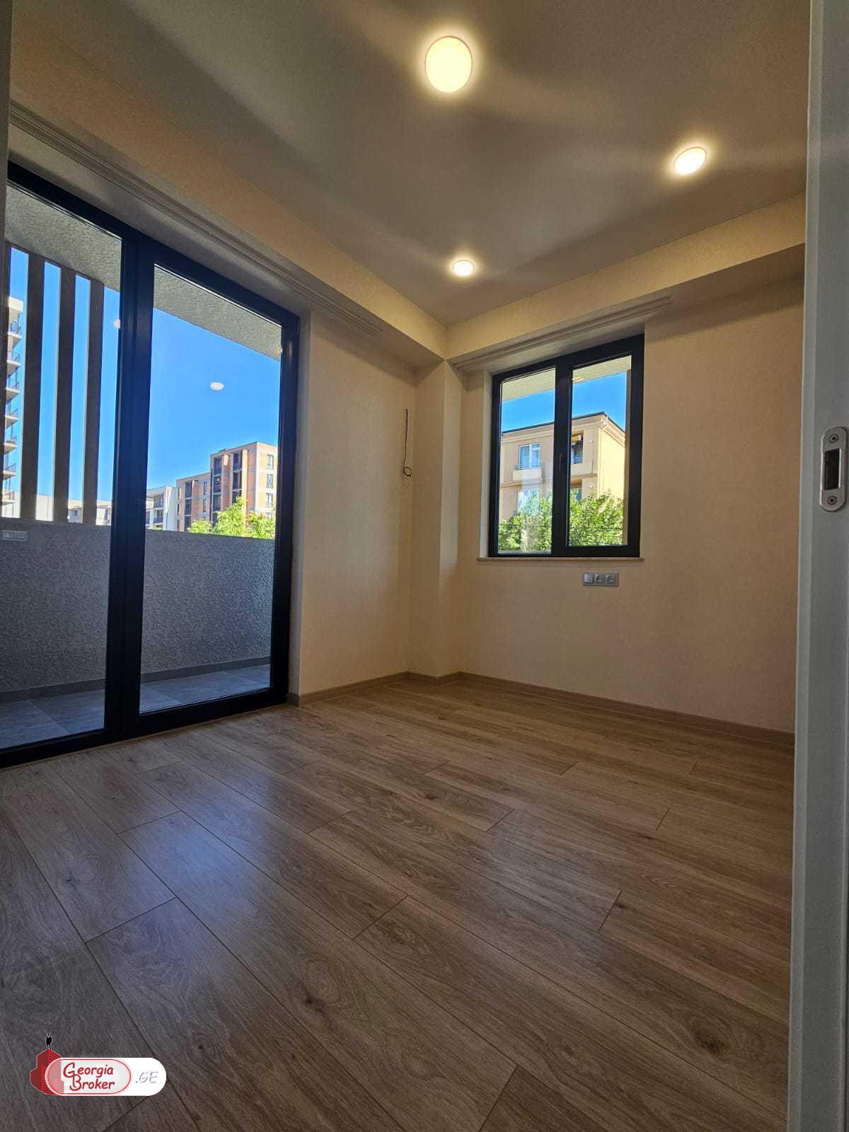 nearly repaired 3-room apartment for sale