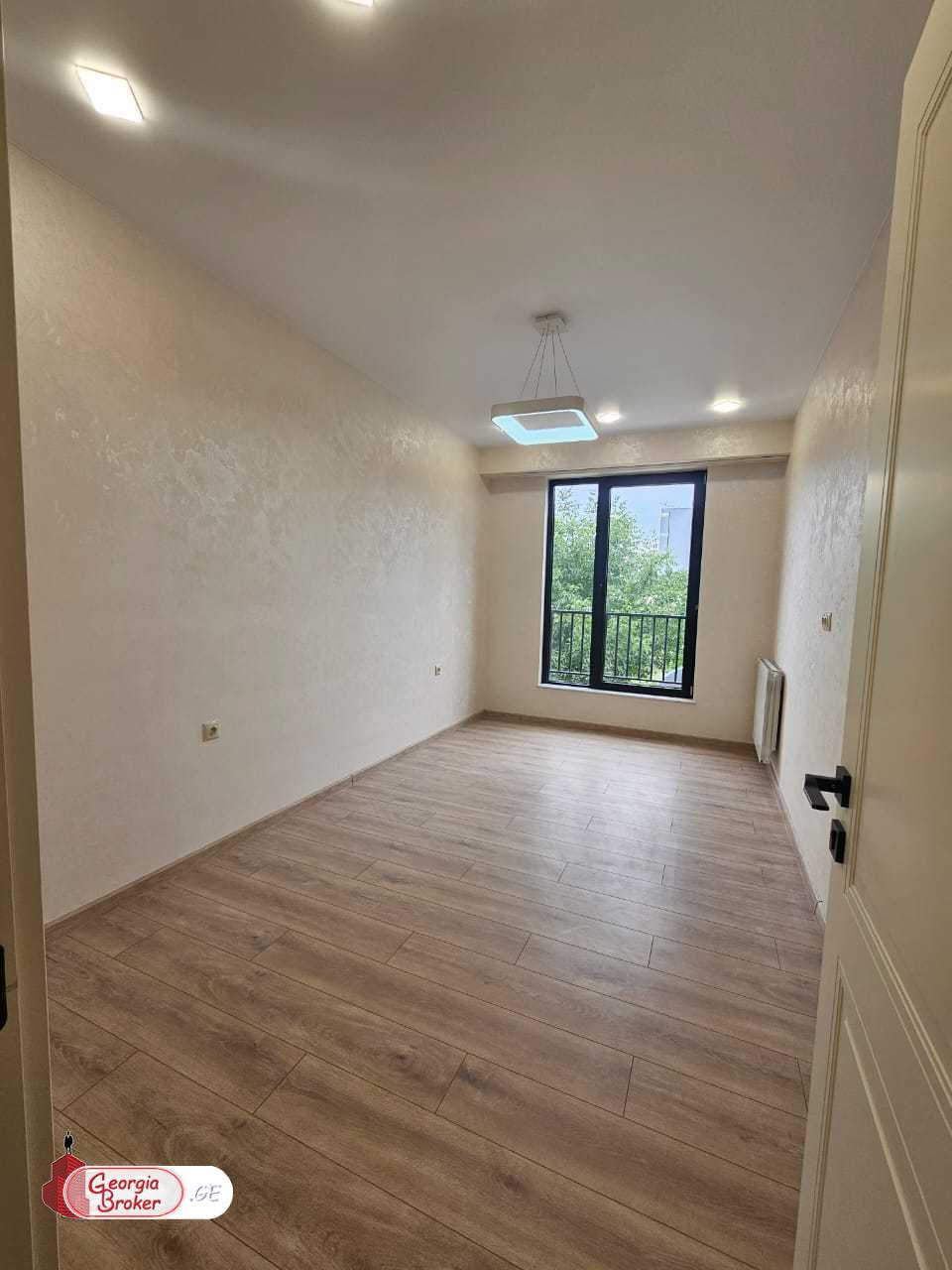 nearly repaired 4-room apartment for sale