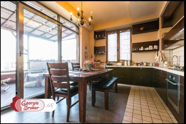 nearly repaired 4-room apartment for rent