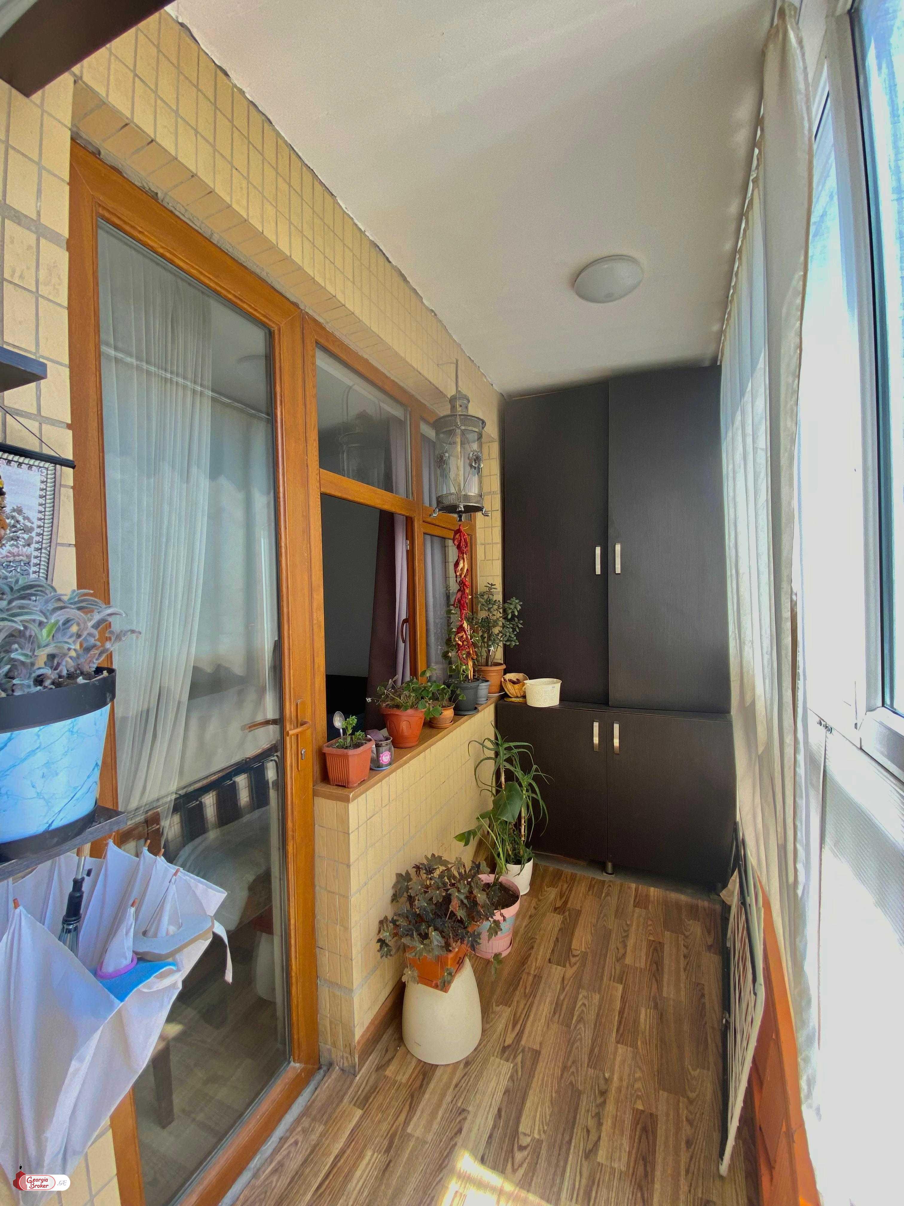 nearly repaired 4-room apartment for sale