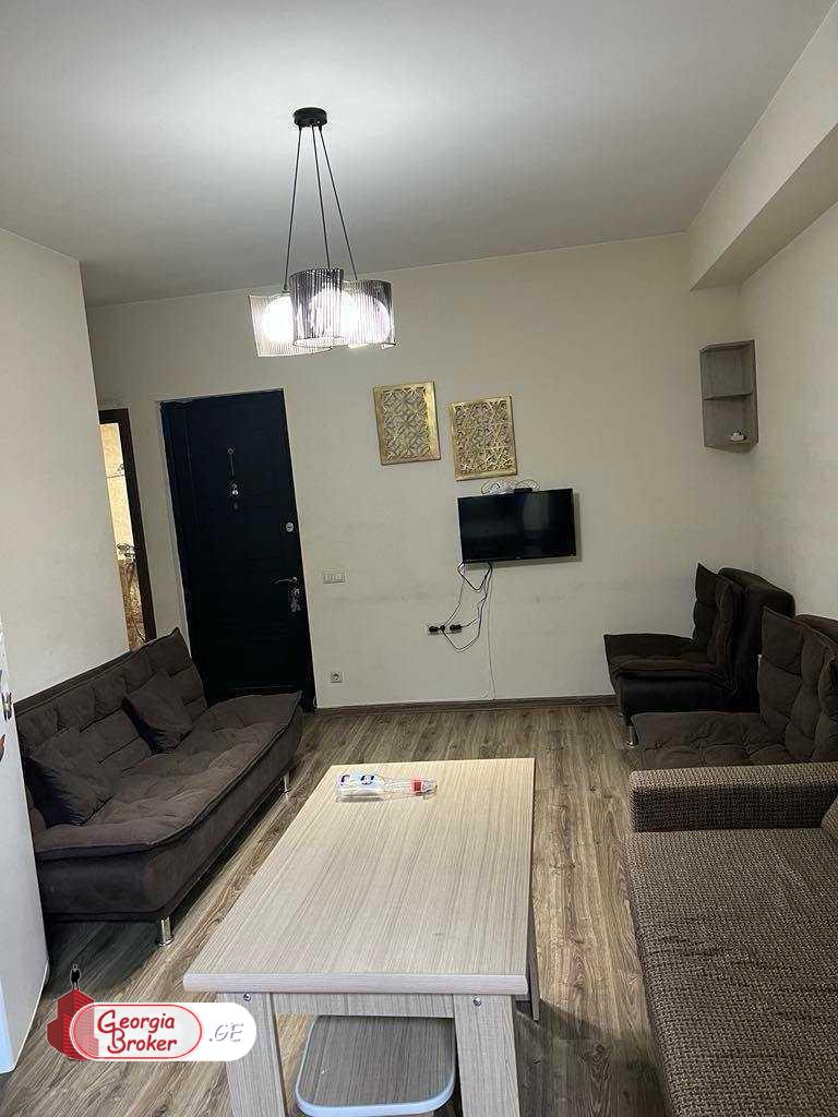 nearly repaired 2-room apartment for sale