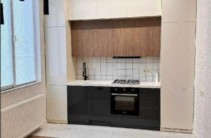 продается квартира с новым ремонтом 3-комнаты