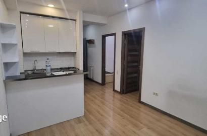 продается квартира с новым ремонтом 3-комнаты