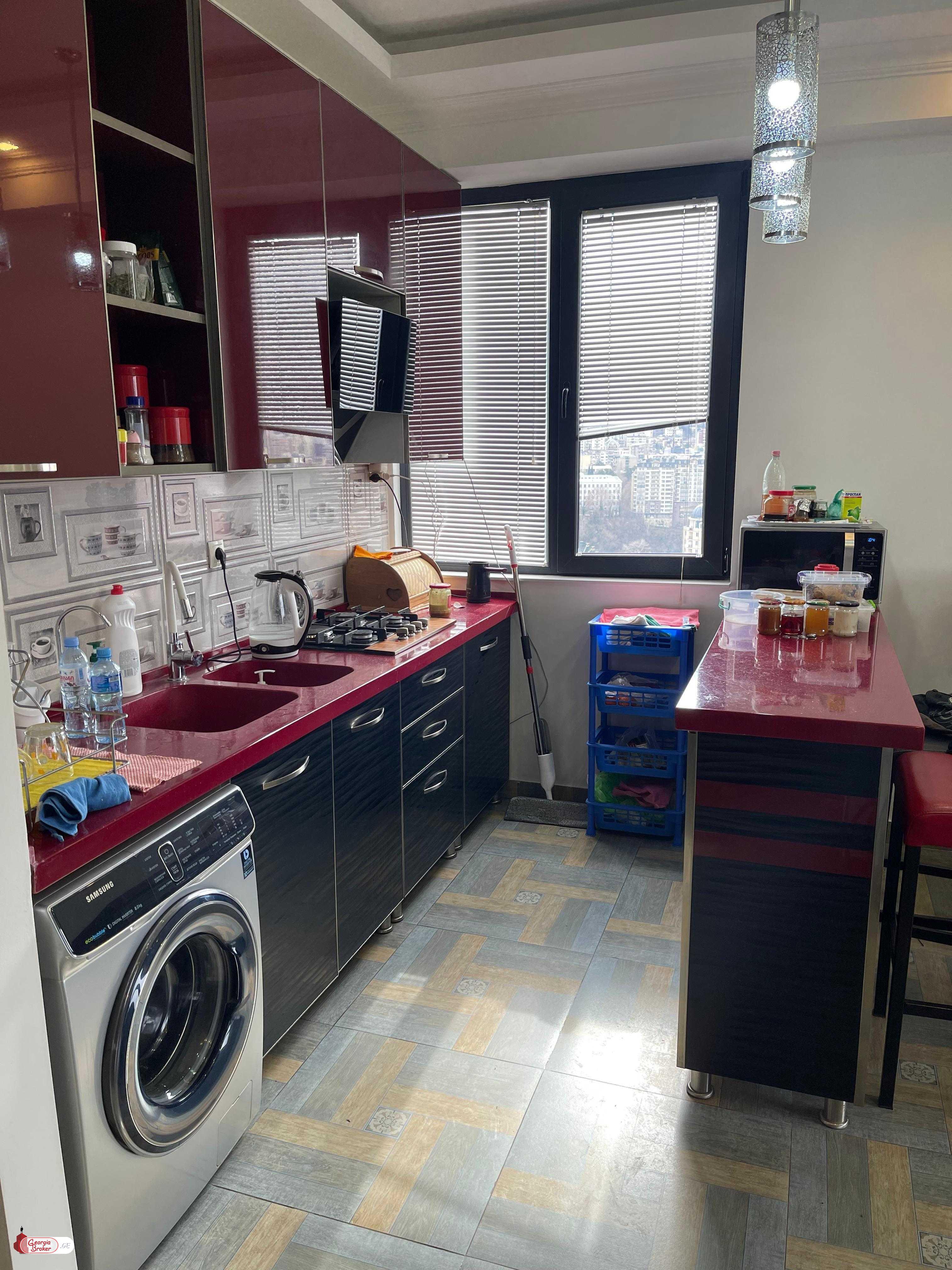 nearly repaired 3-room apartment for sale