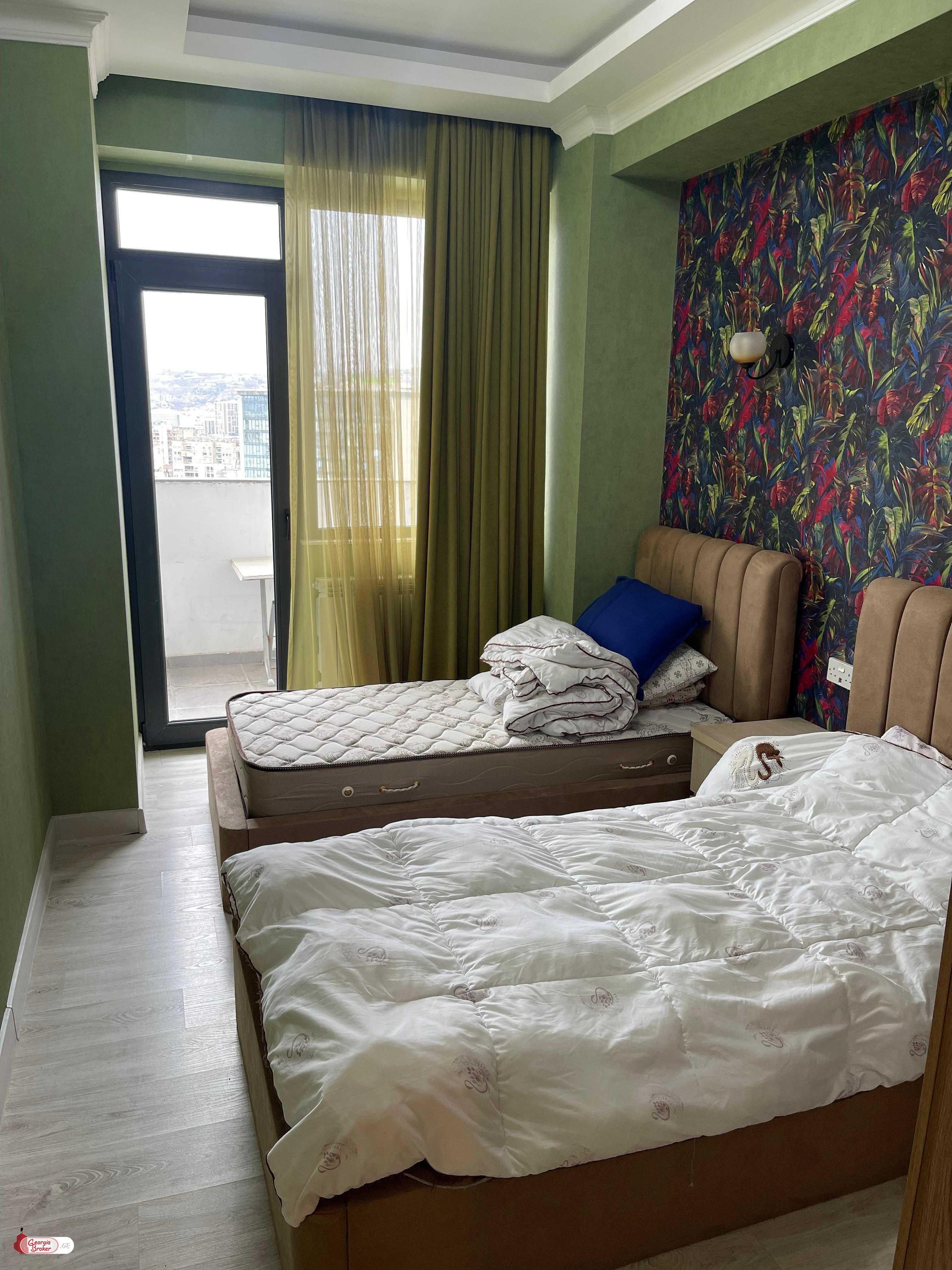 nearly repaired 3-room apartment for sale