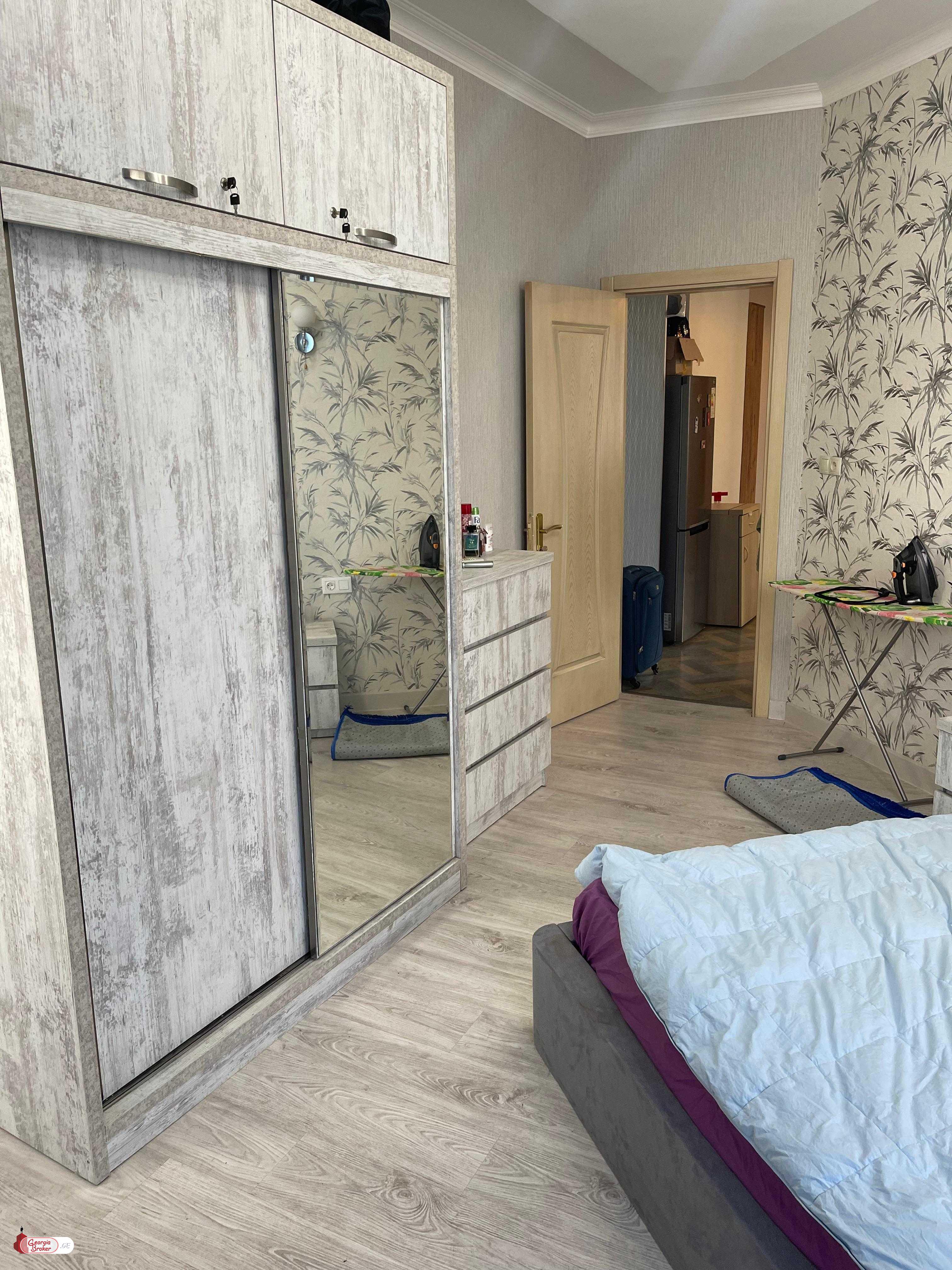 nearly repaired 3-room apartment for sale