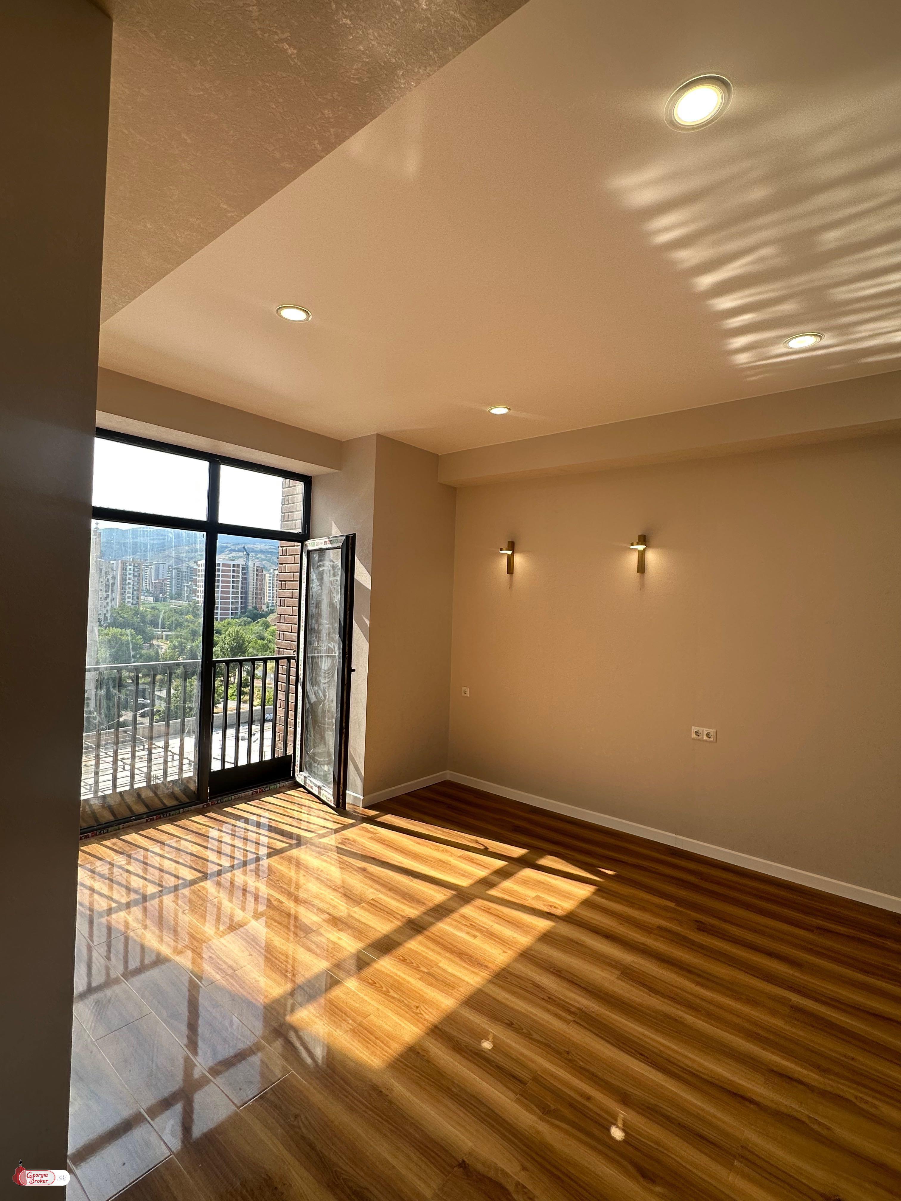 nearly repaired 2-room apartment for sale