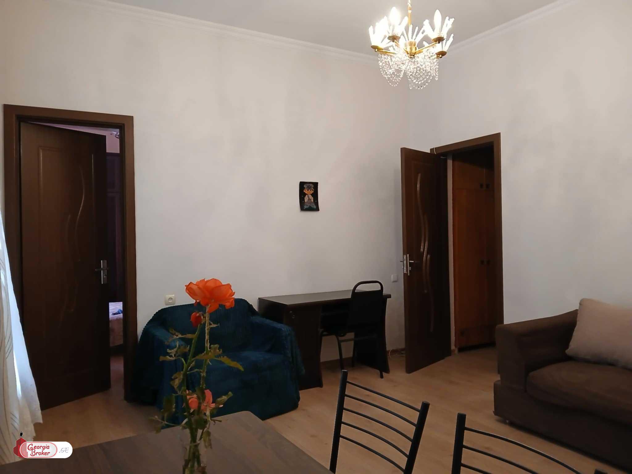 იყიდება ახალი გარემონტებული 2 ოთახიანი ბინა