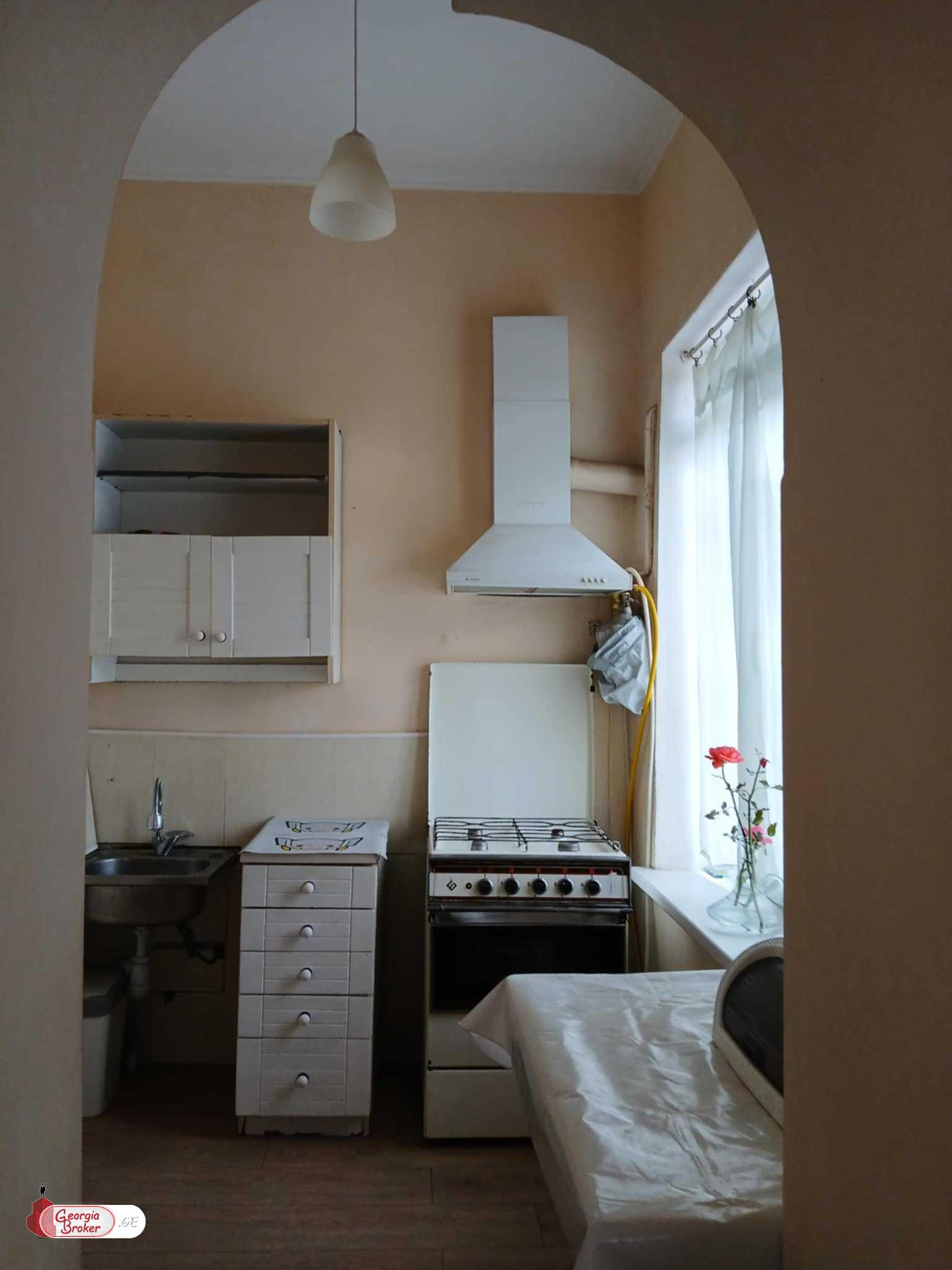 იყიდება ახალი გარემონტებული 2 ოთახიანი ბინა