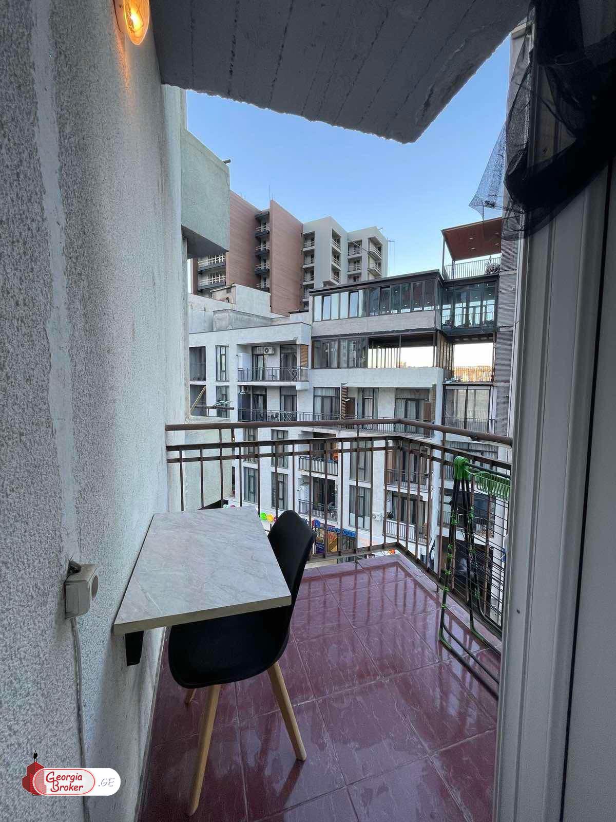 იყიდება ახალი გარემონტებული 2 ოთახიანი ბინა