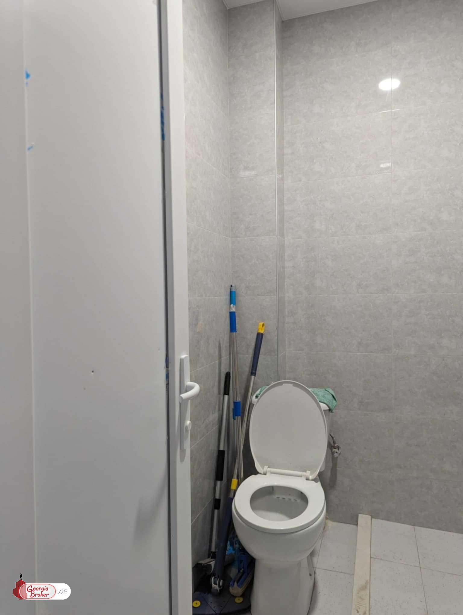 nearly repaired 3-room apartment for sale