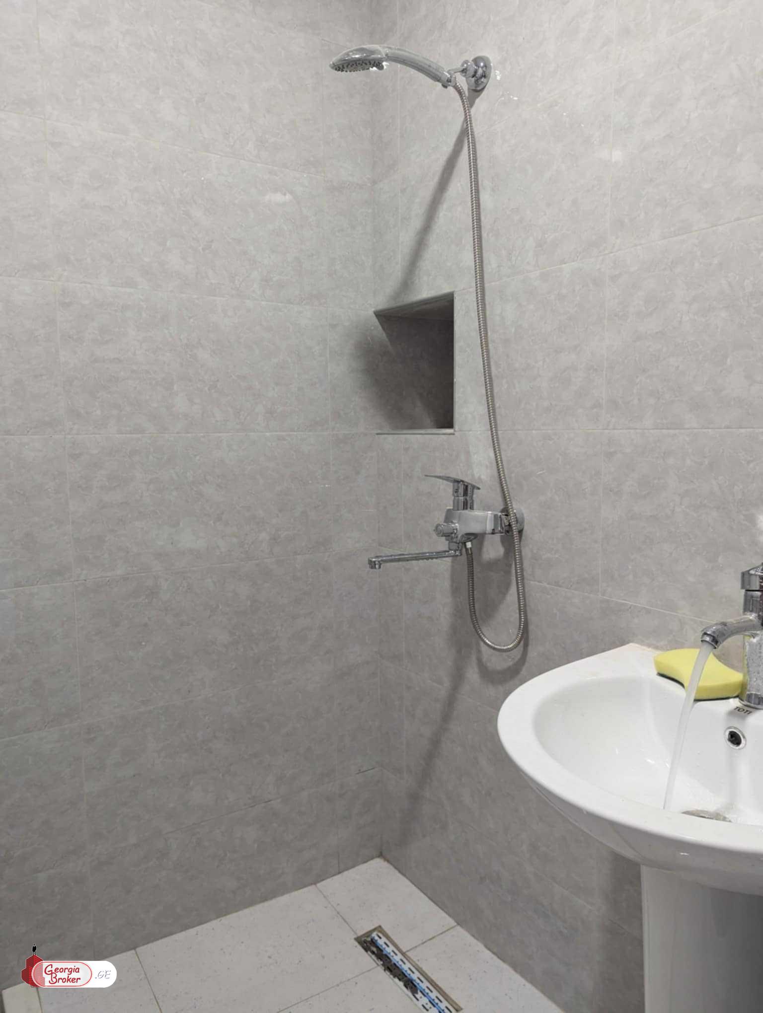 nearly repaired 3-room apartment for sale