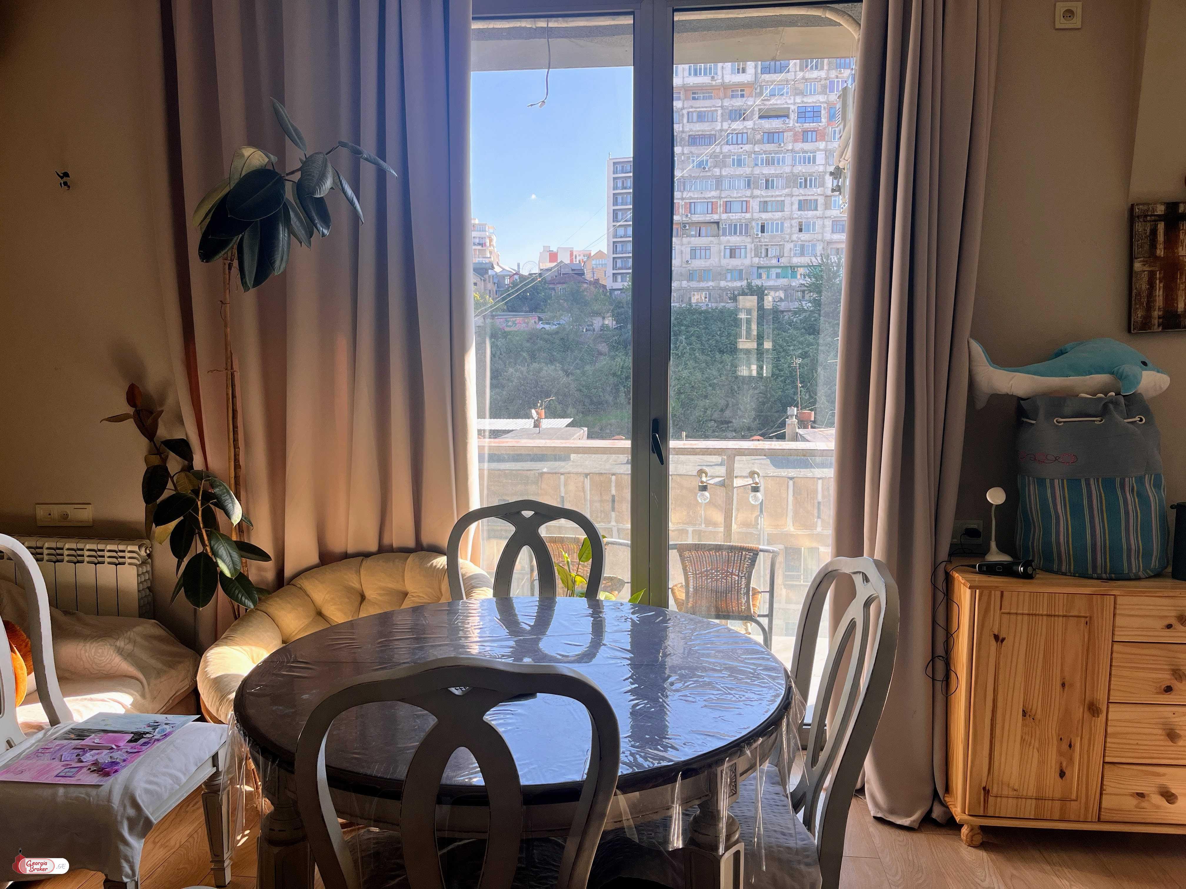 nearly repaired 3-room apartment for sale