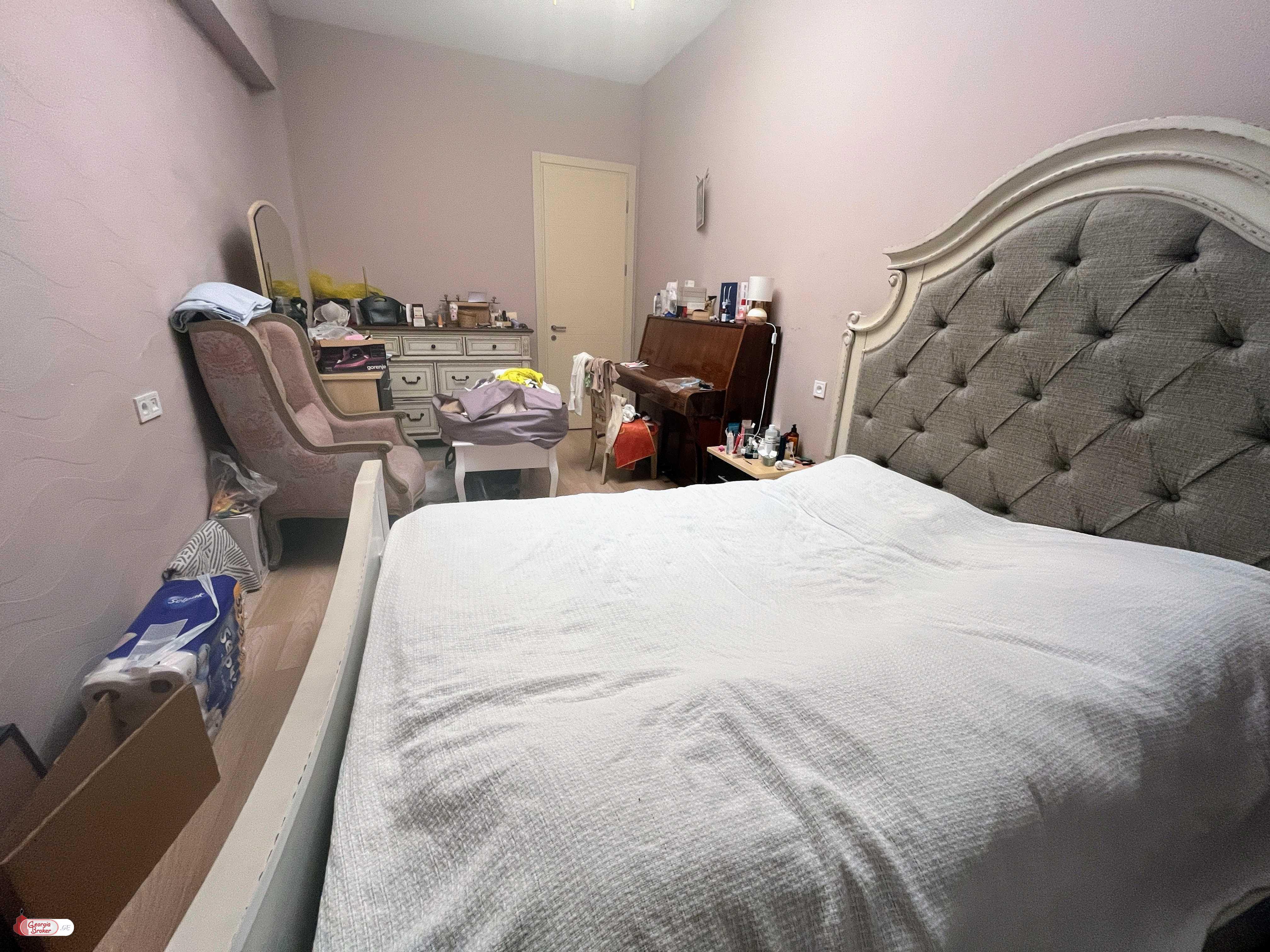 nearly repaired 3-room apartment for sale