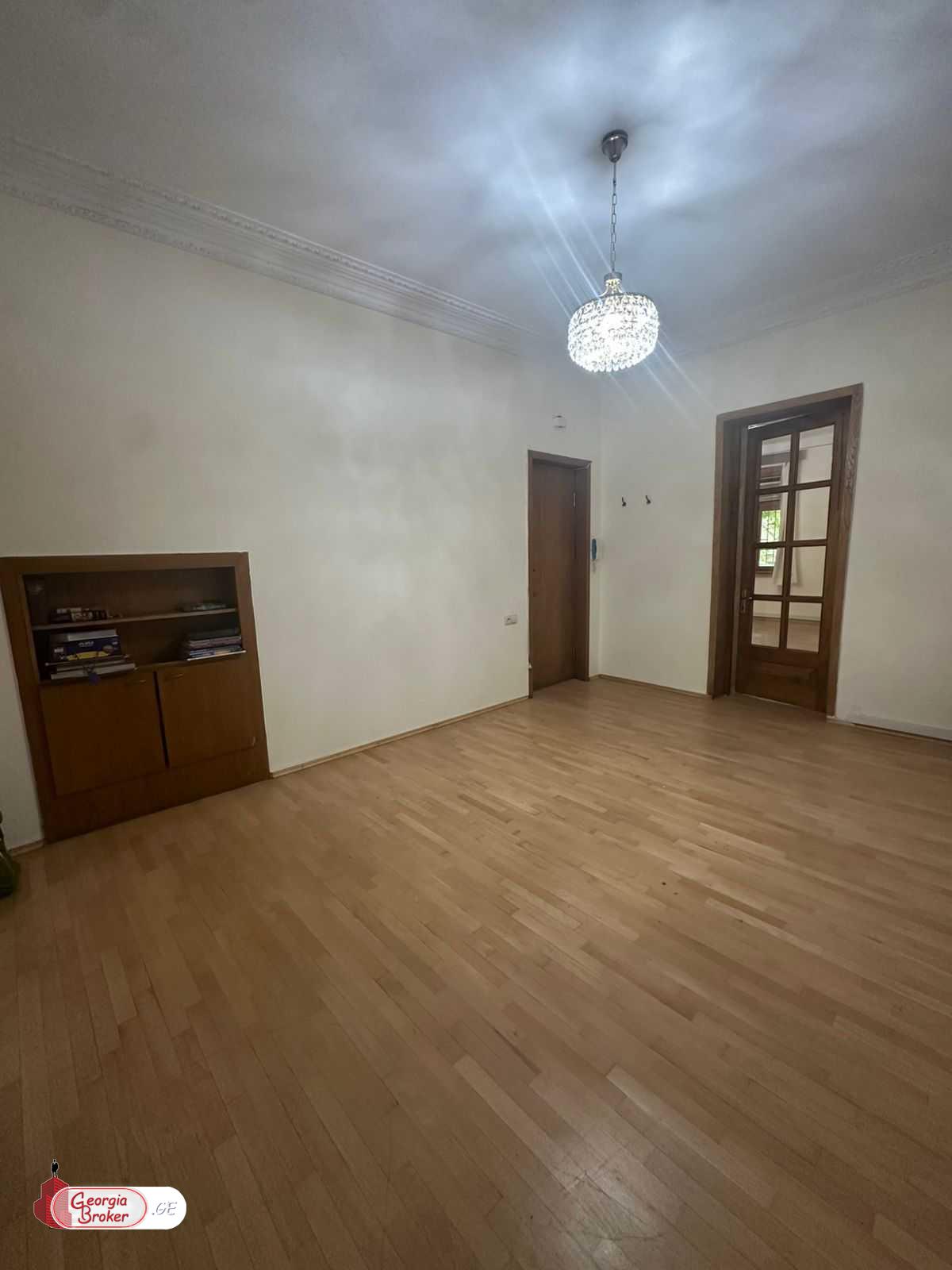 ქირავდება ახალი გარემონტებული საოფისე ფართი