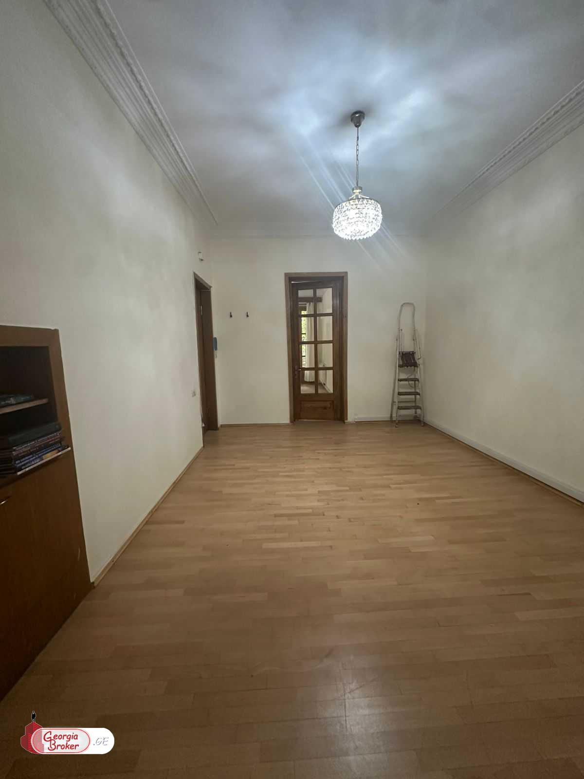 ქირავდება ახალი გარემონტებული საოფისე ფართი