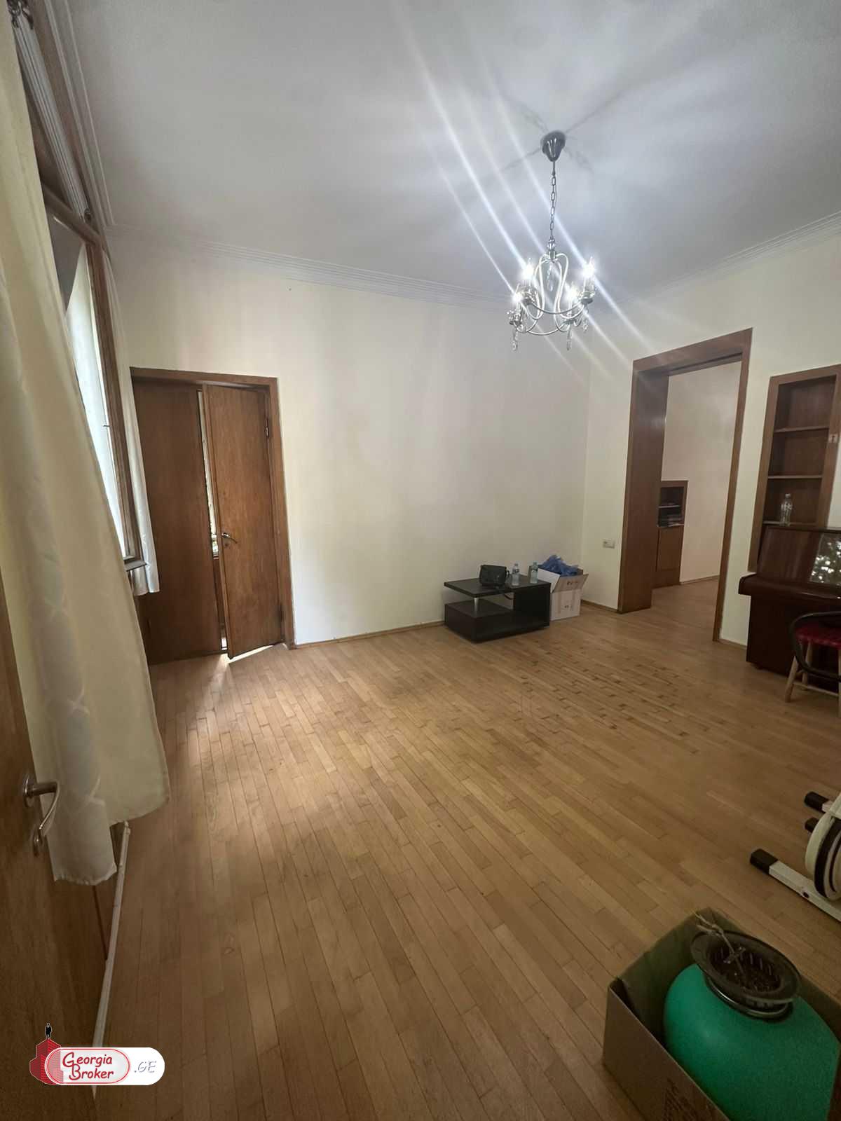 ქირავდება ახალი გარემონტებული საოფისე ფართი