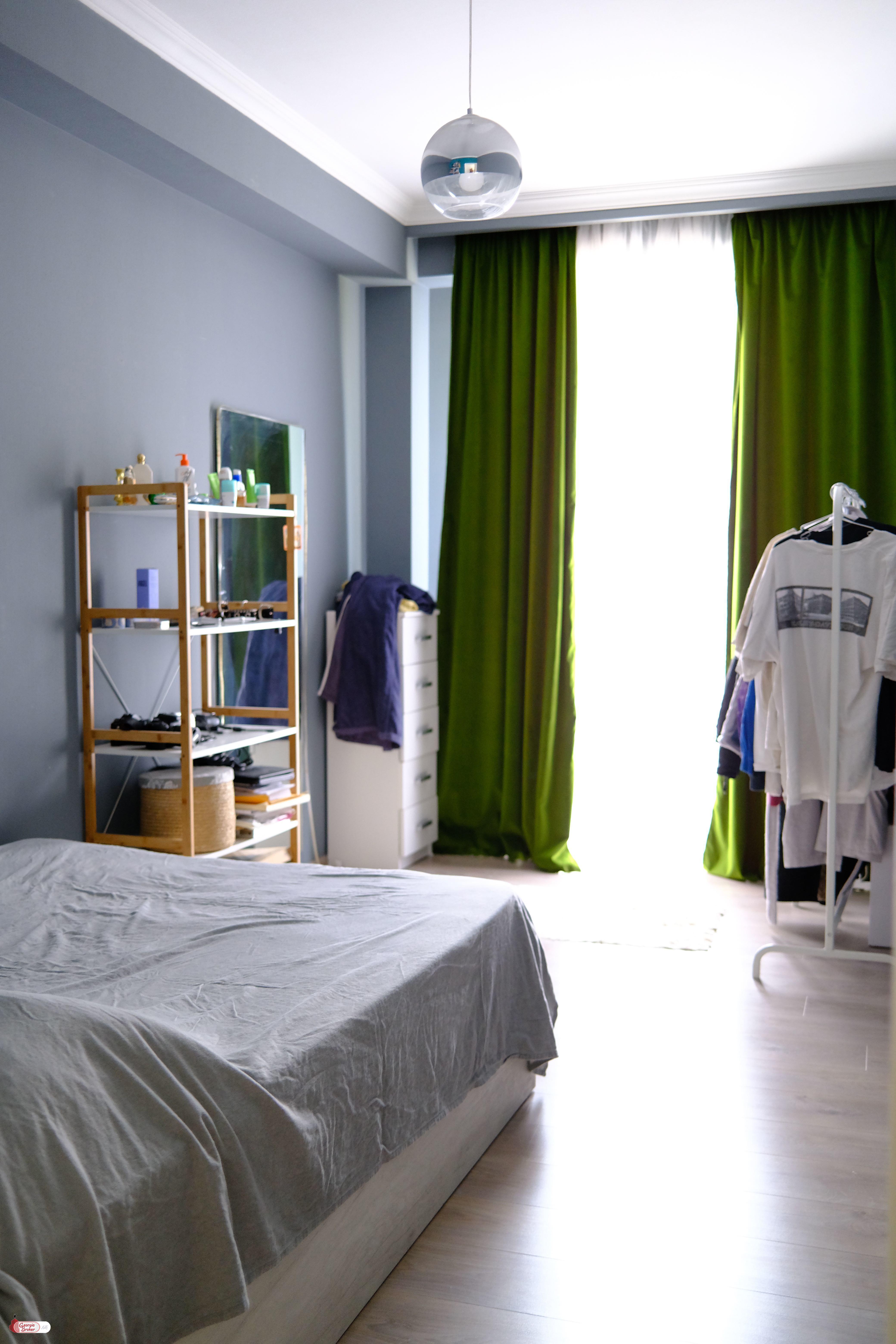 продается квартира с новым ремонтом 3-комнаты